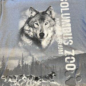 Gray Columbus Zoo Wolf Graphic Double Sided T-Shirt L